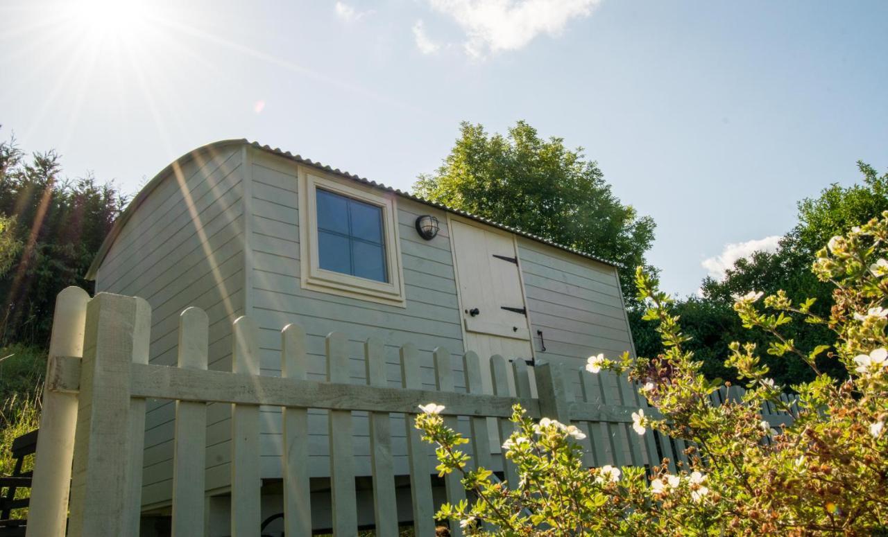 Hilltop Hut Church Stretton Exterior photo